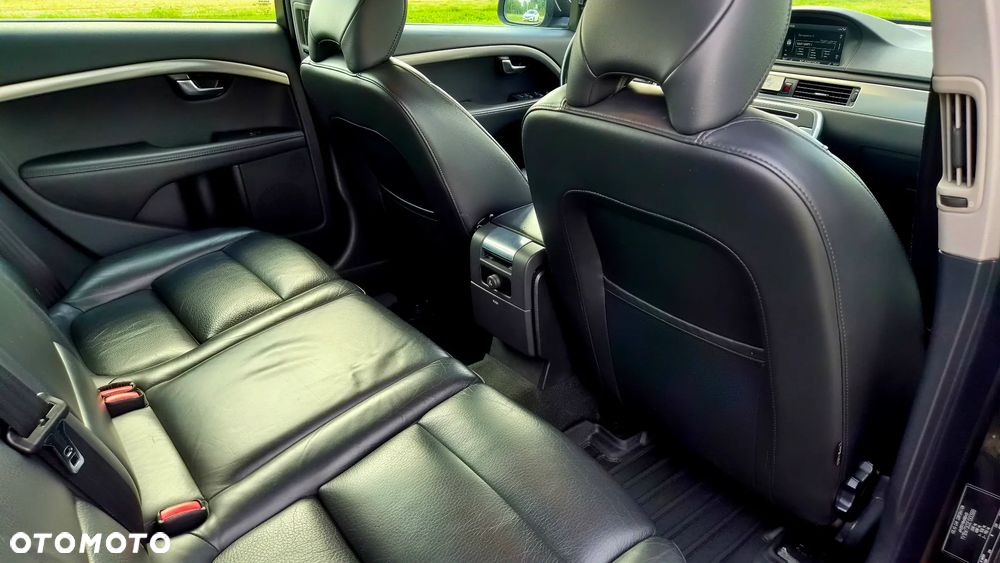 Volvo V70 D4 Geartronic Momentum - 31