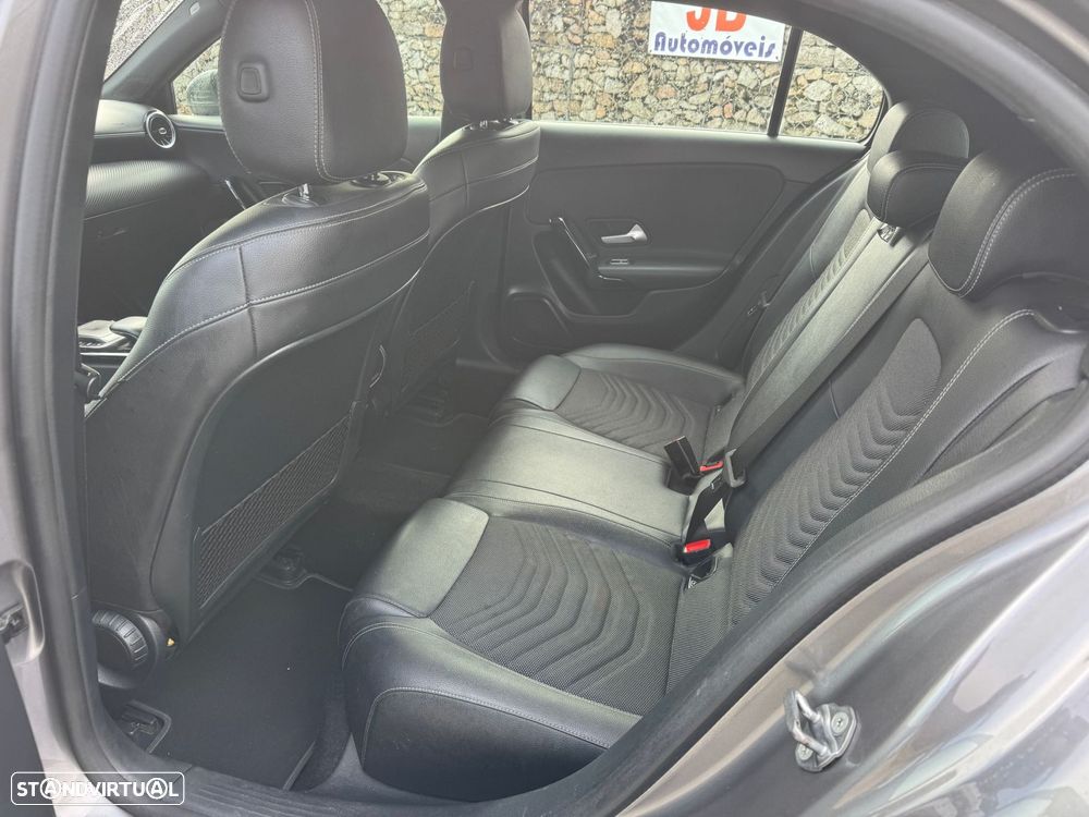 Mercedes-Benz A 180 d Style Plus Aut. - 13