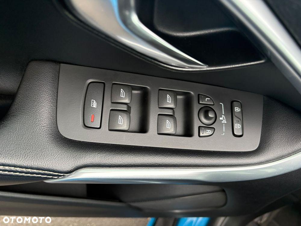 Volvo V40 T4 Summum - 12
