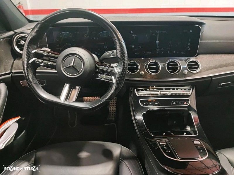 Mercedes-Benz E 300 de AMG Line - 3