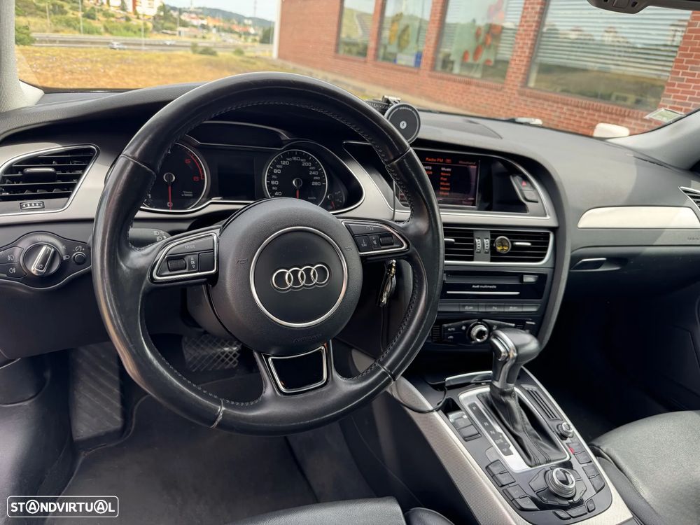 Audi A4 2.0 TDI multitronic Business Line - 14