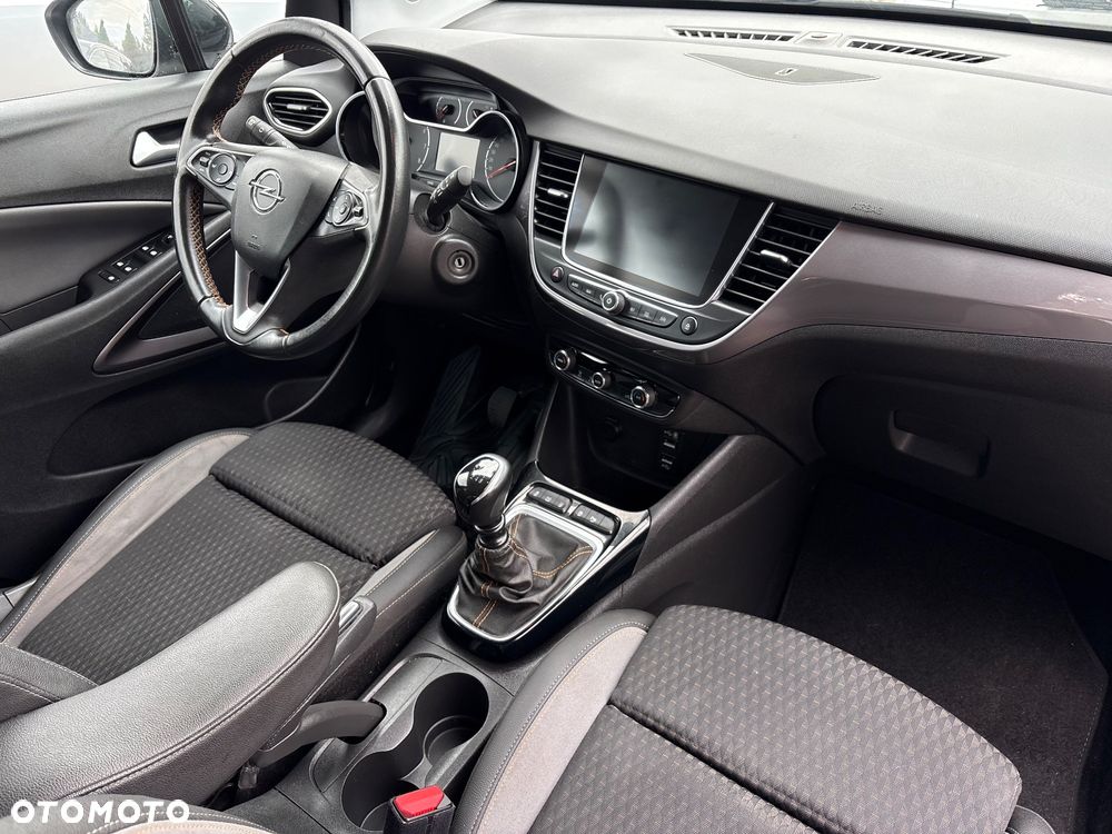 Opel Crossland X - 10