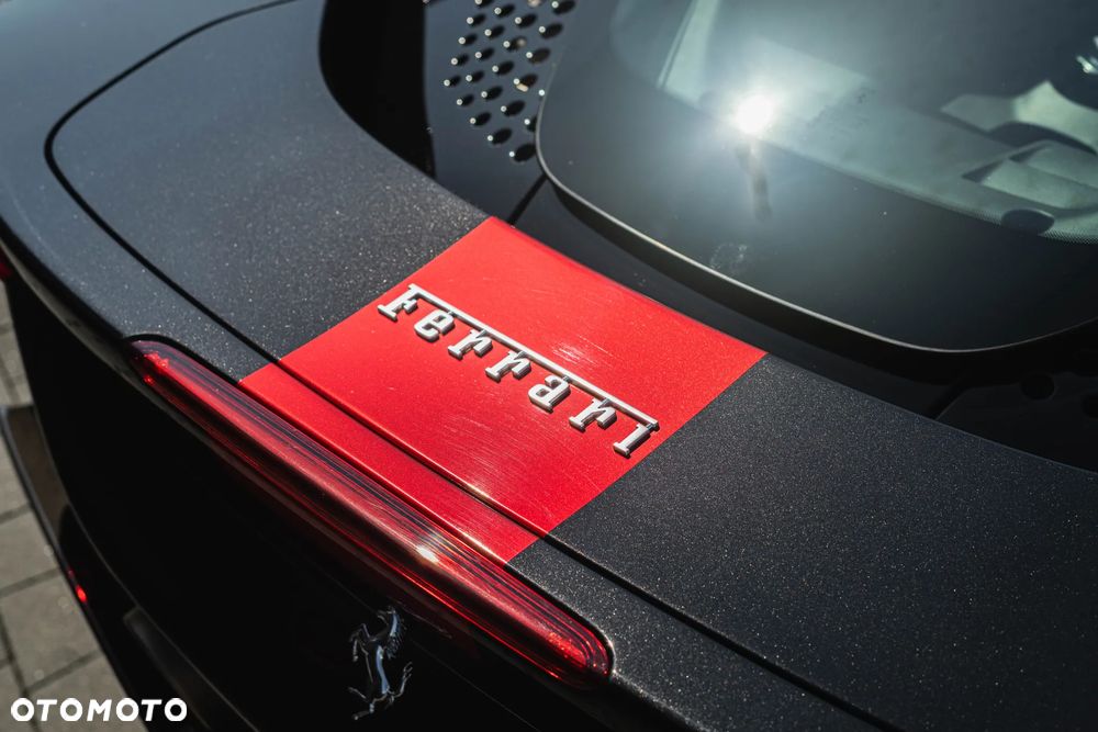 Ferrari SF90 Spider - 19