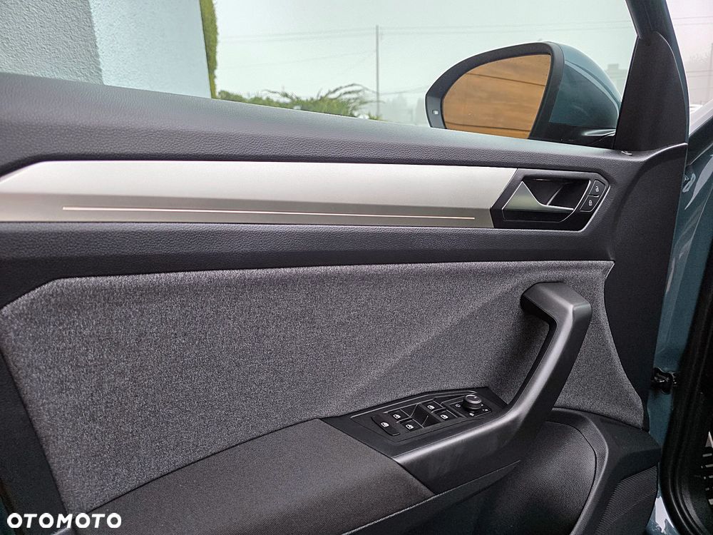 Volkswagen T-Roc 1.0 TSI OPF Move - 21