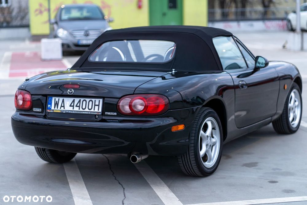 Mazda MX-5 1.6i 16V - 25