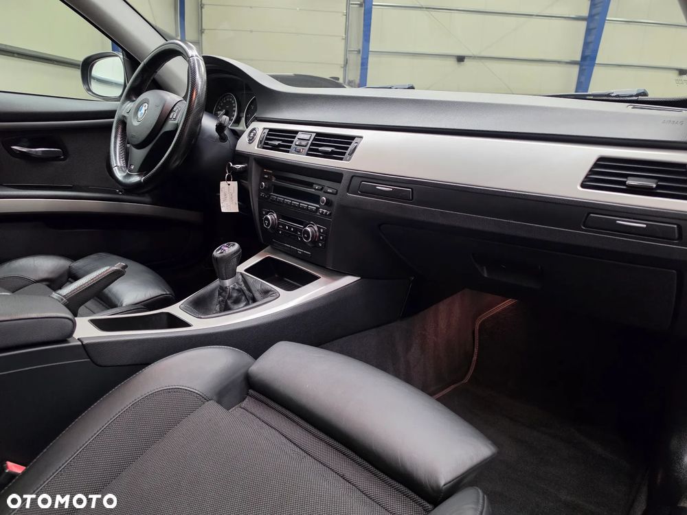 BMW Seria 3 - 27