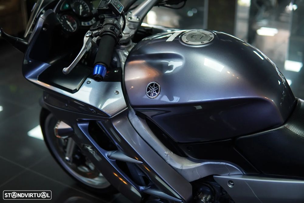 Yamaha FJR 1300 - 19