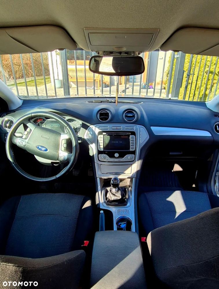 Ford Mondeo 2.0 TDCi Ghia X - 2