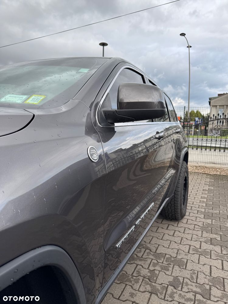 Jeep Grand Cherokee - 11