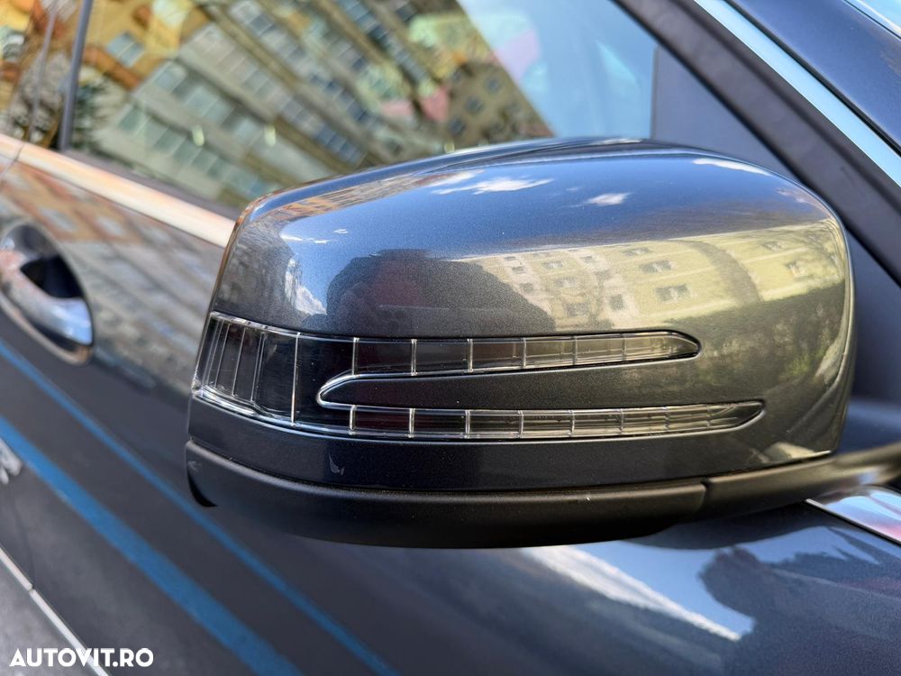 Mercedes-Benz C 250 CGI BlueEFFICIENCY Aut. - 12