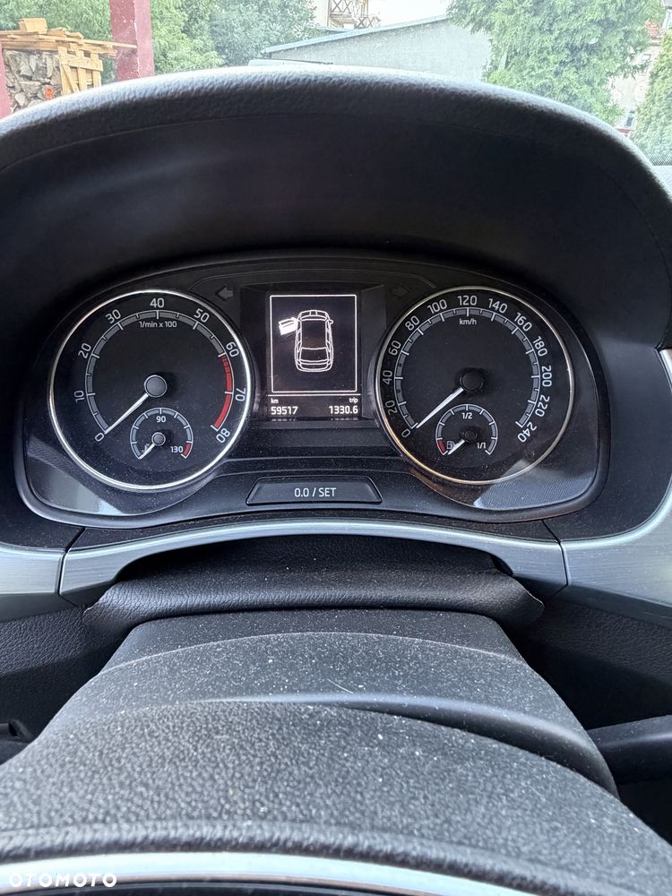 Skoda Fabia - 4