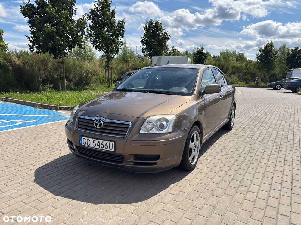 Toyota Avensis 1.8 VVT-i Terra - 2