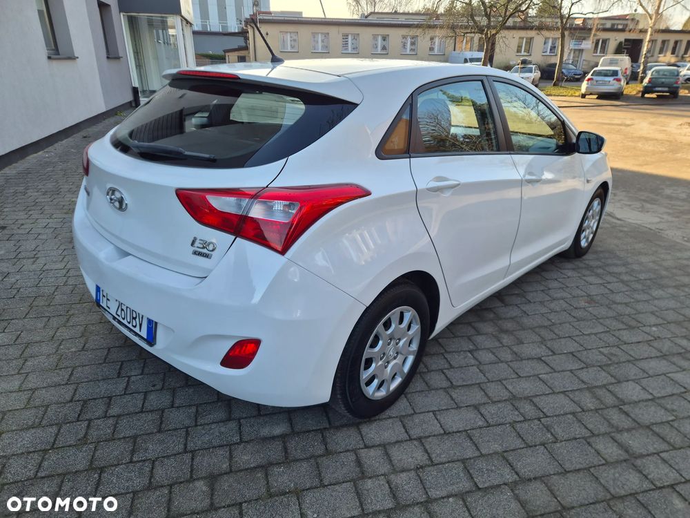 Hyundai i30 1.4 CRDi Trend - 6