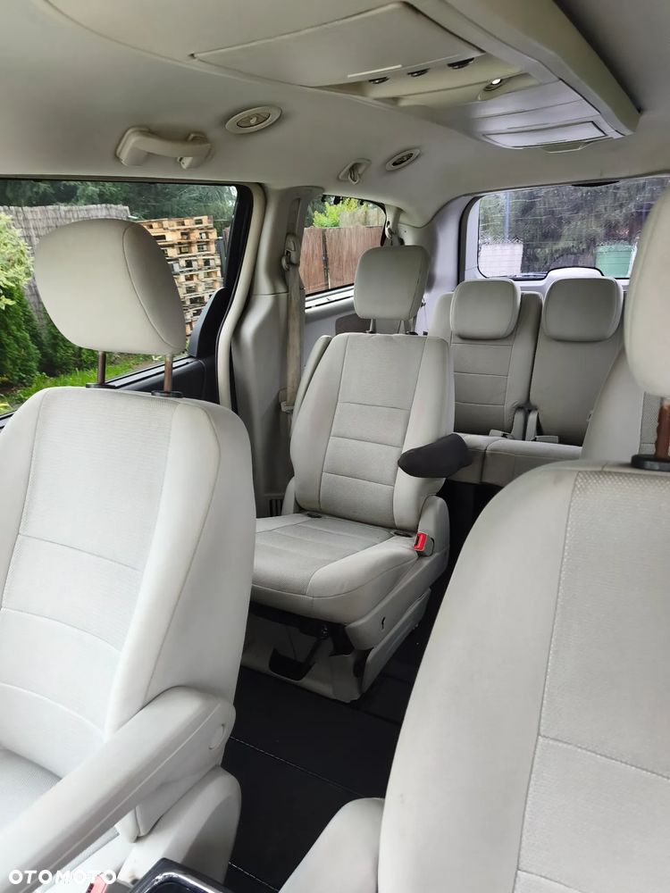 Chrysler Voyager 2.8 SE CRD - 7