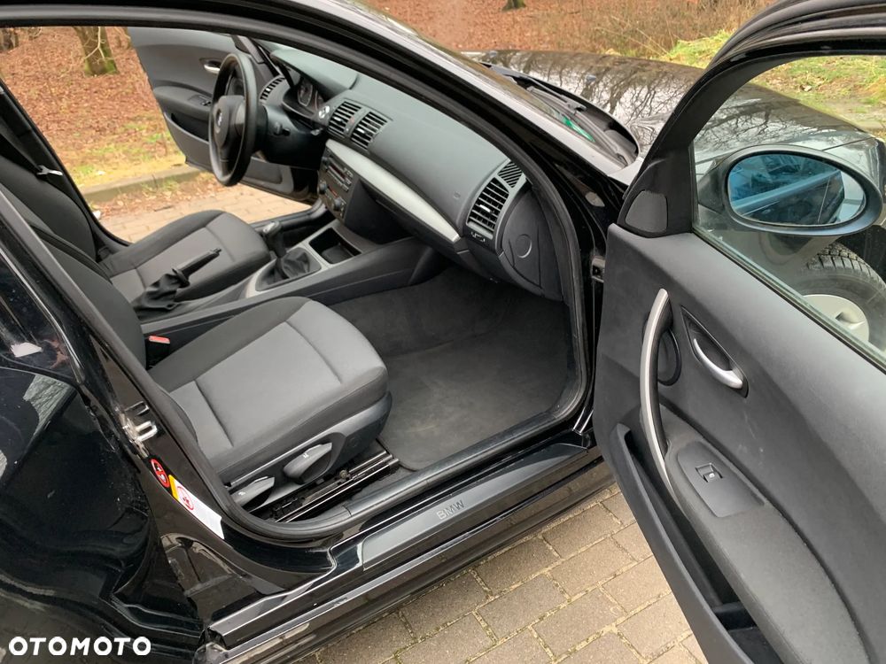 BMW Seria 1 116i - 10