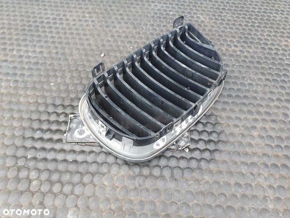 Kratka 7128613 7128614 7906809 Atrapa Nerki Nerka Gril Atrapka Zderzaka Przód M-Pakiet BMW 1 E81 E87 LCI Lift - 29