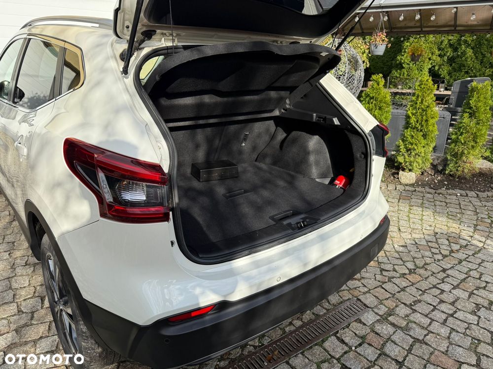 Nissan Qashqai 1.3 DIG-T N-Connecta - 9