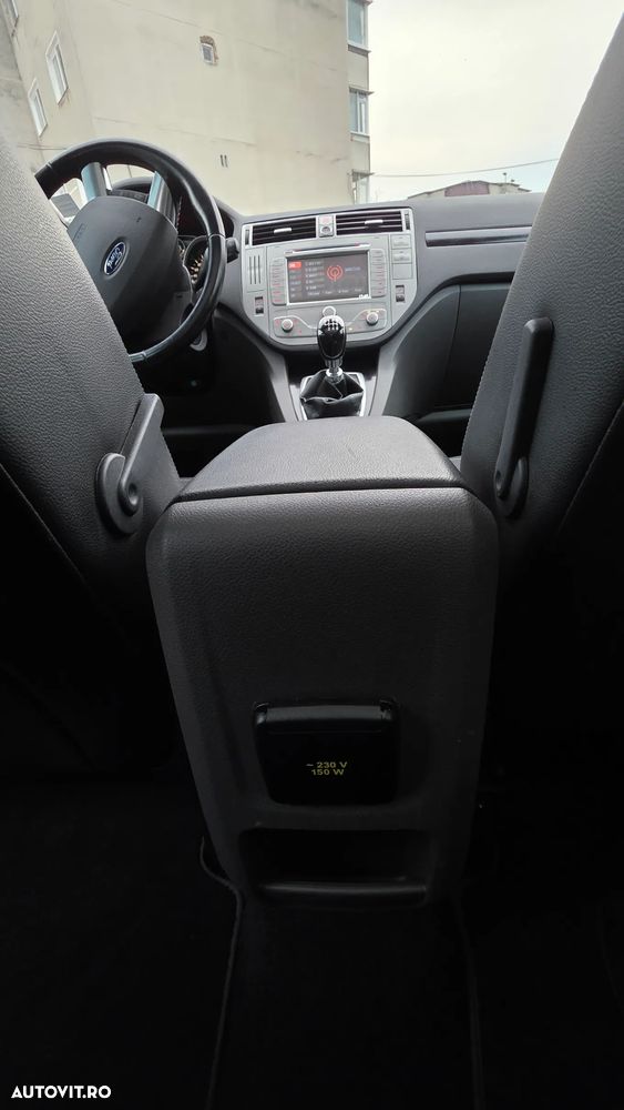 Ford Kuga 2.0 TDCi 4x4 Titanium - 9