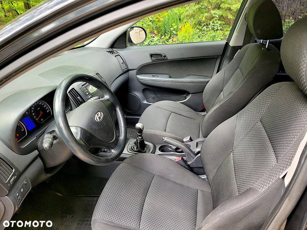 Hyundai i30 1.6 CRDi Comfort - 14