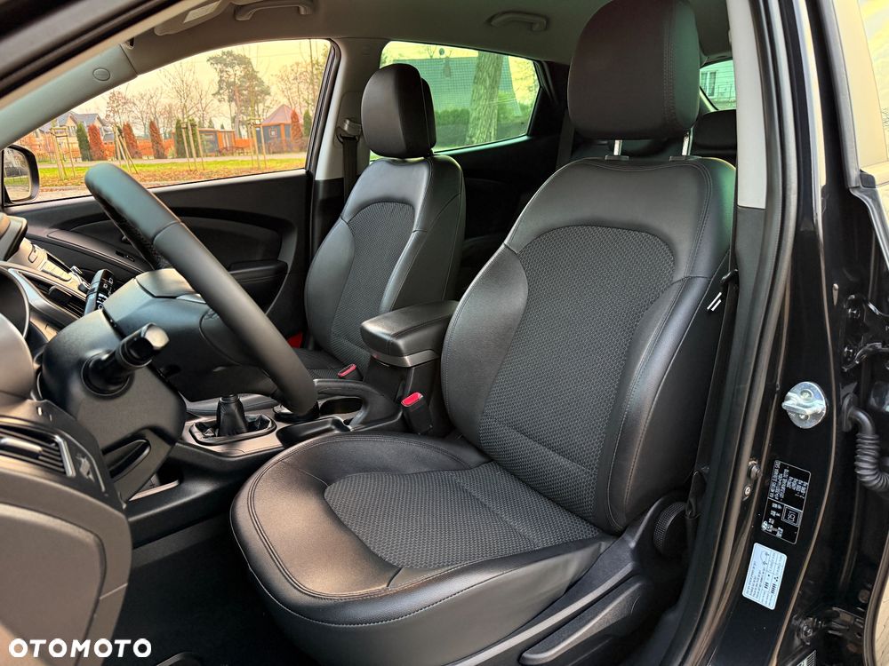 Hyundai ix35 2.0 CRDi 4WD Finale Gold - 19