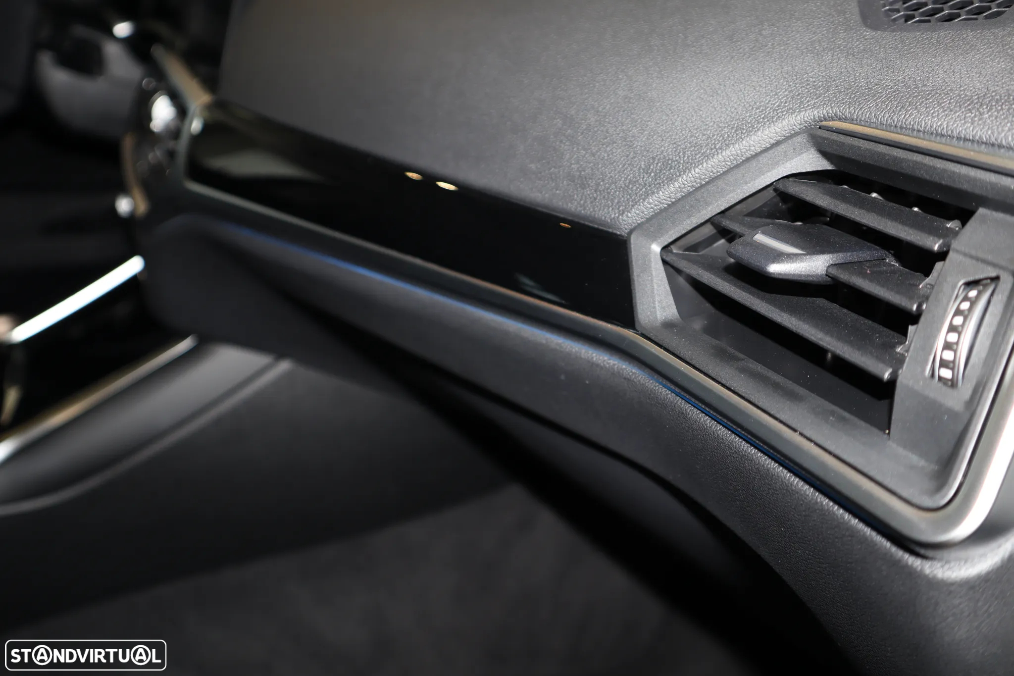 BMW 330 e Touring Line Sport Auto - 16