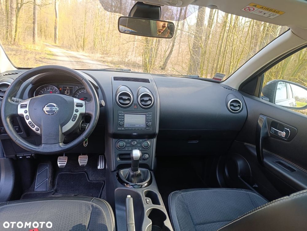 Nissan Qashqai - 23