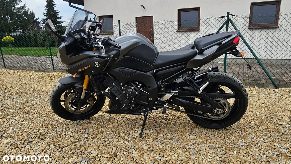 Yamaha FZ8 - 6