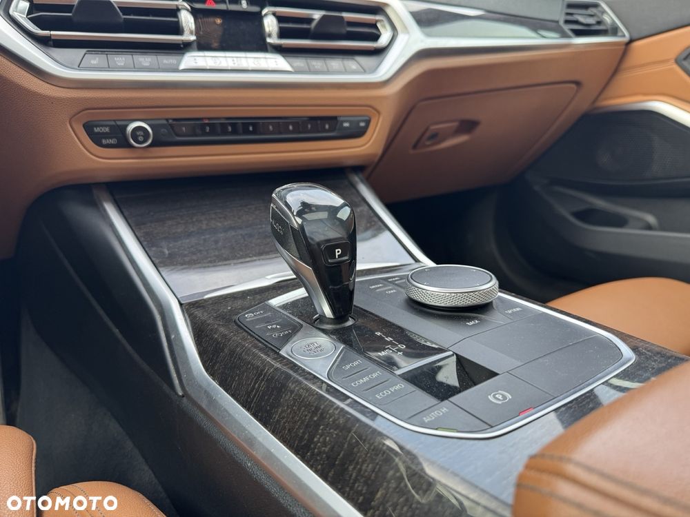 BMW Seria 3 330i xDrive M Sport sport - 22