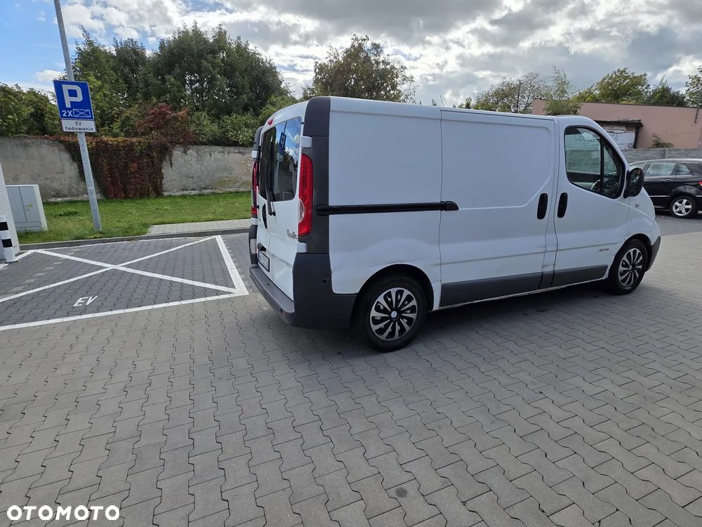 Renault Trafic - 13
