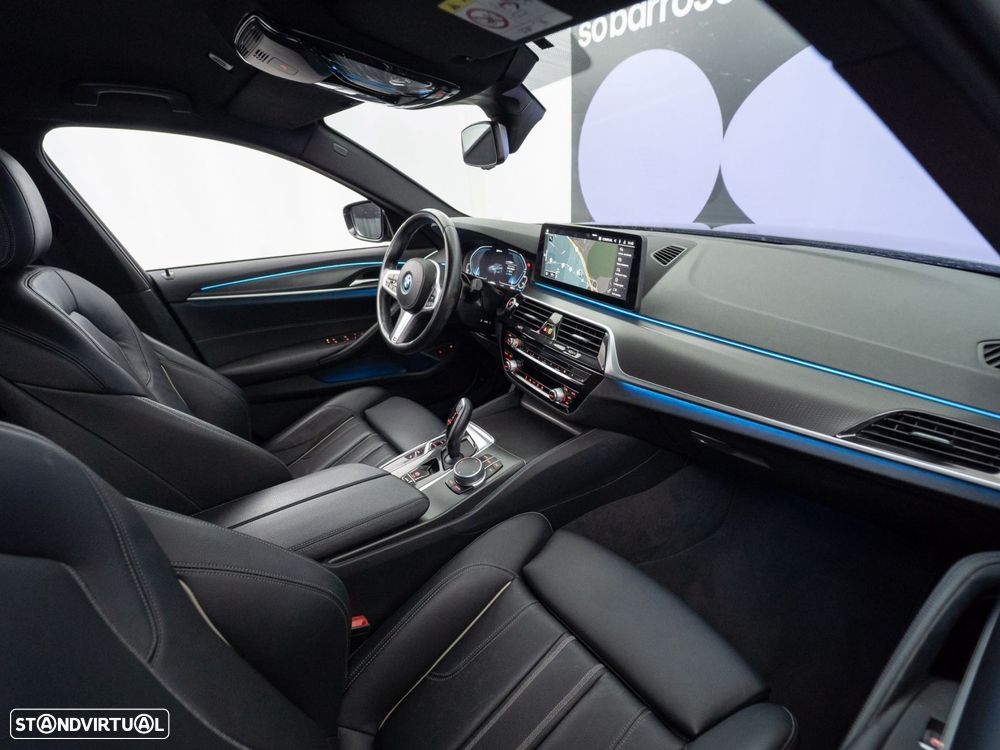 BMW 520 e Pack M - 46