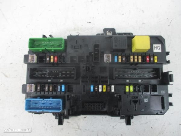 Caixa Fusiveis Opel Astra H Combi (A04) - 4