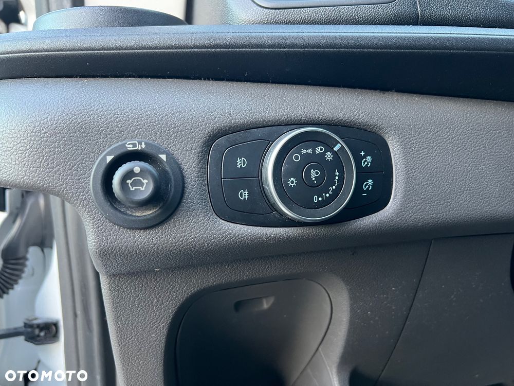 Ford transit - 23