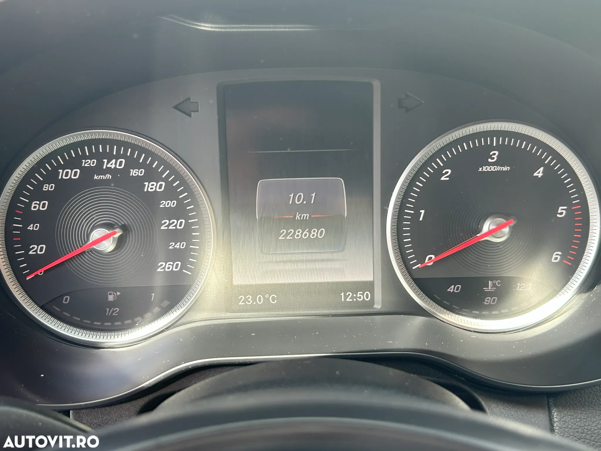 Mercedes-Benz C 200 (BlueTEC) d Avantgarde - 24