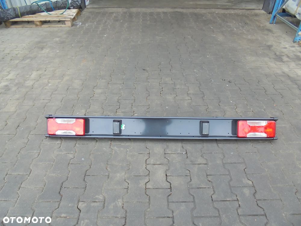 BELKA ZDERZAK TYŁ IVECO DAILY 35S/35C 06-20R KPL - 1