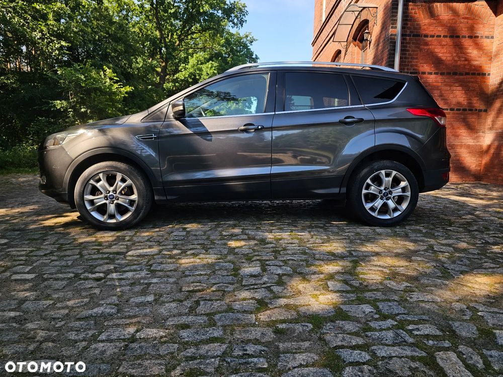 Ford Kuga 2.0 TDCi 4x4 Titanium - 5