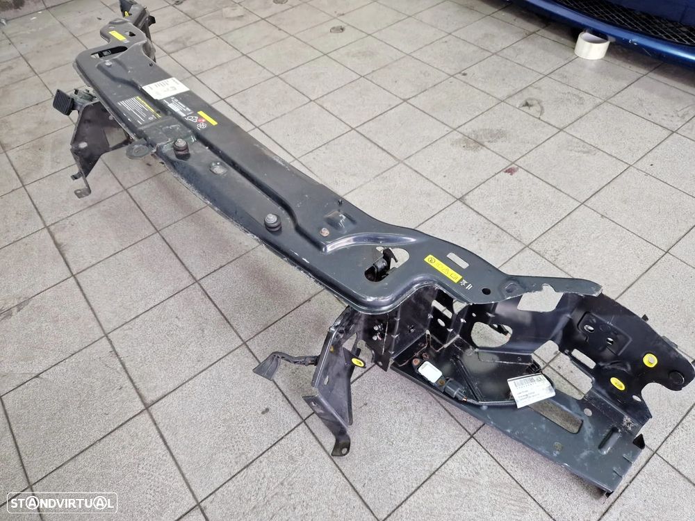 Frente completa usada VOLVO XC90 2.4 D5 XENON parachoques capot oticas guardalamas XC 90 - 17