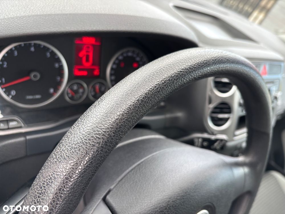 Volkswagen Tiguan - 8