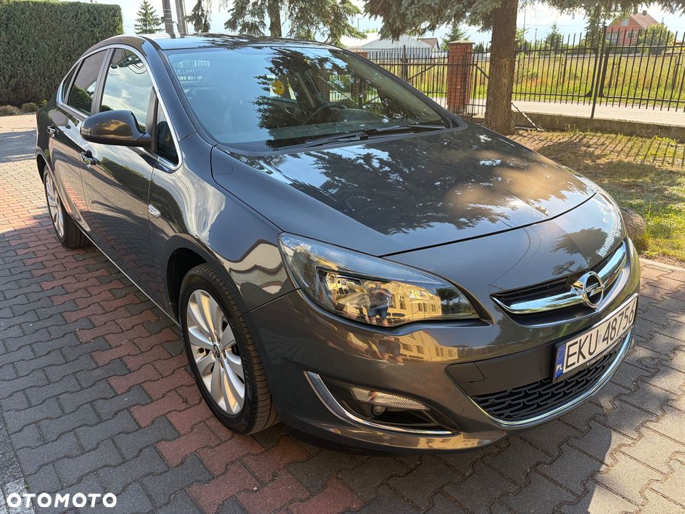Opel Astra 1.4 Turbo - 2