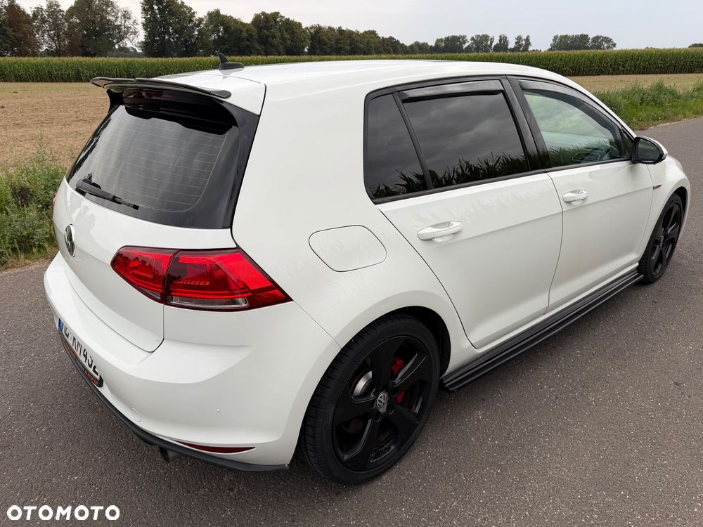Volkswagen Golf GTI BlueMotion Technology DSG - 11