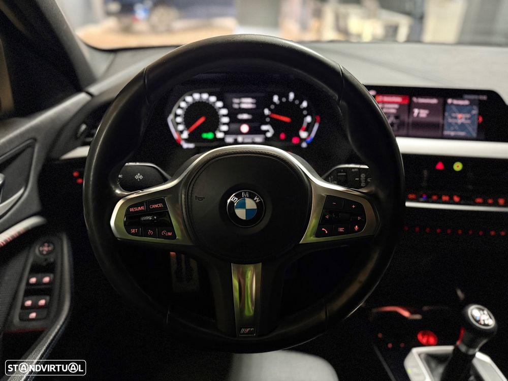 BMW 116 d Pack Desportivo M - 16