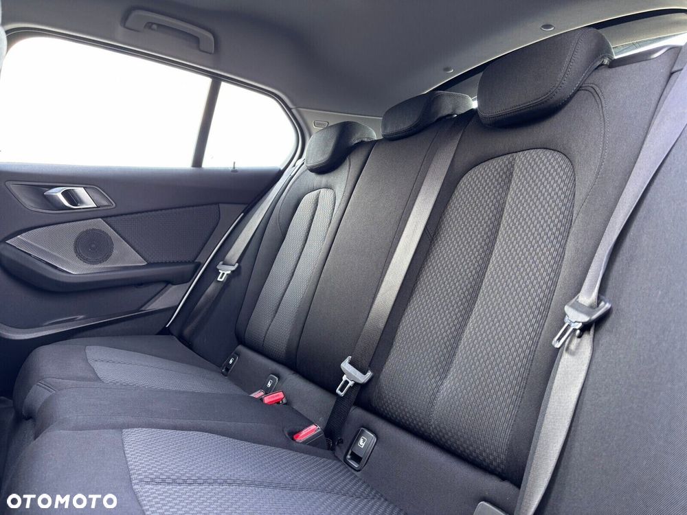 BMW Seria 1 - 18