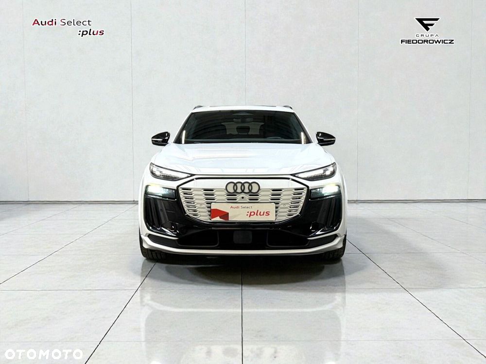 Audi Q6 e-tron - 15