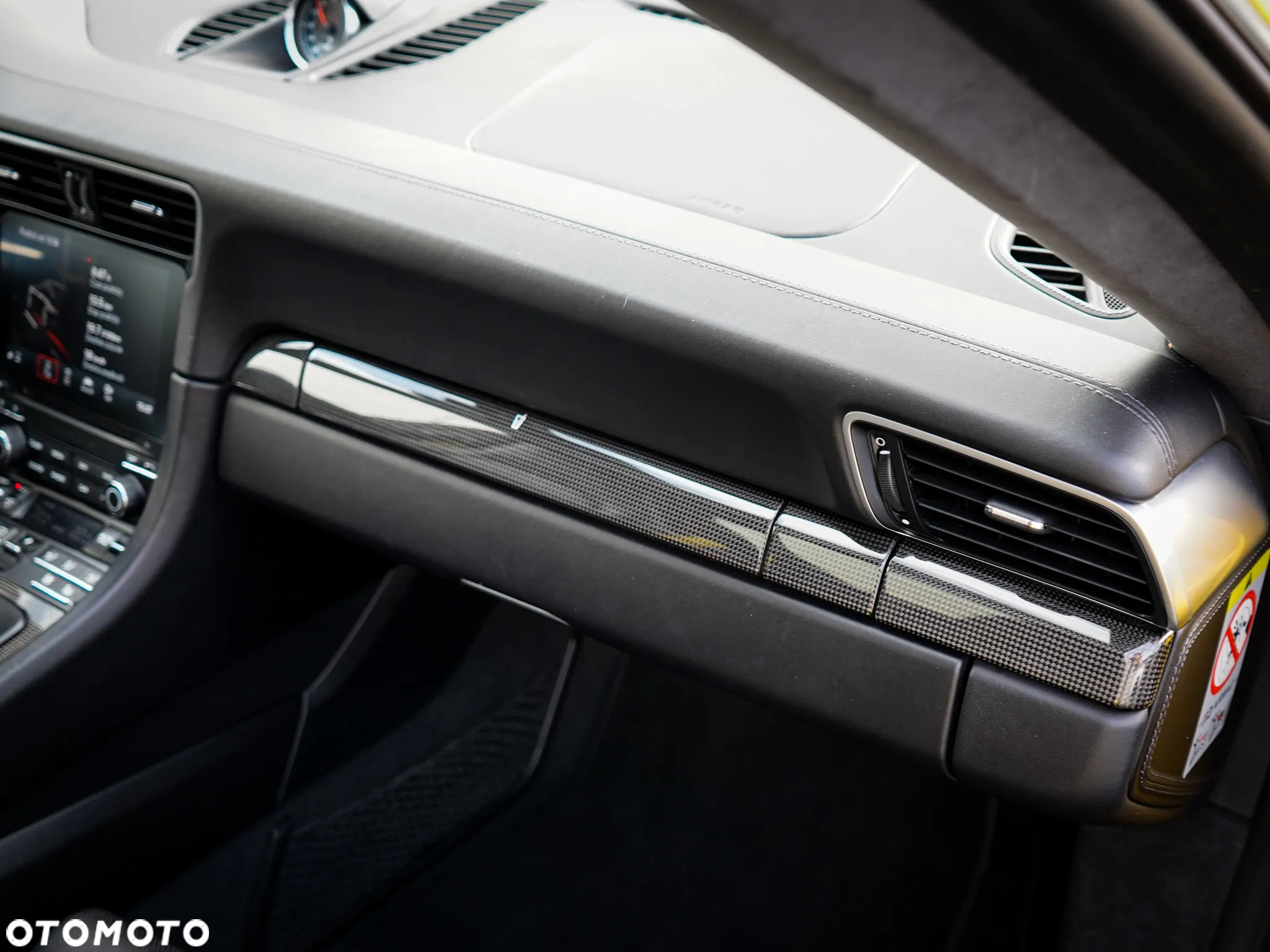 Porsche 911 Carrera 4S PDK - 23