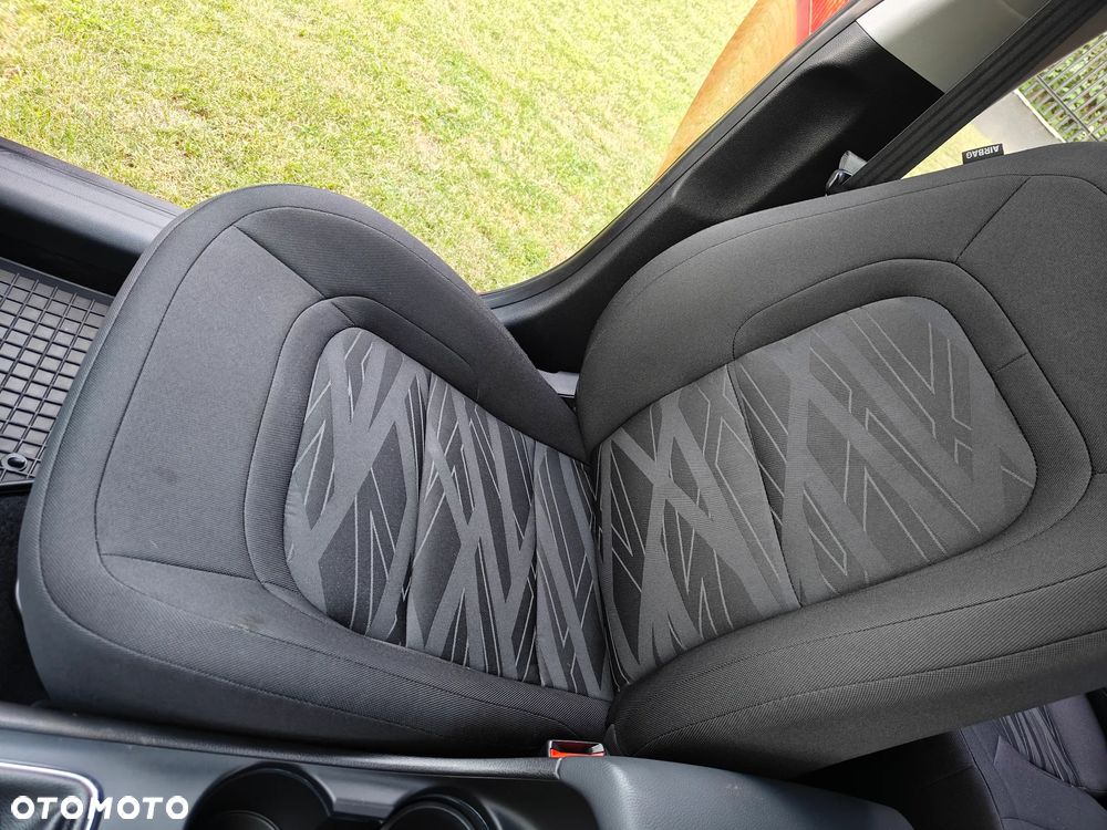 Kia Ceed 1.4 L Business Line - 22