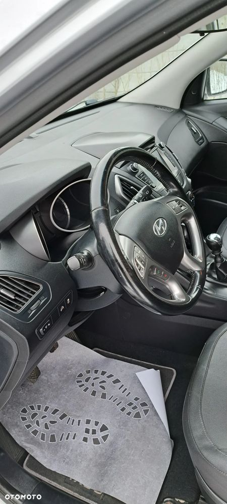 Hyundai ix35 1.6 2WD Fifa World Cup Edition - 8