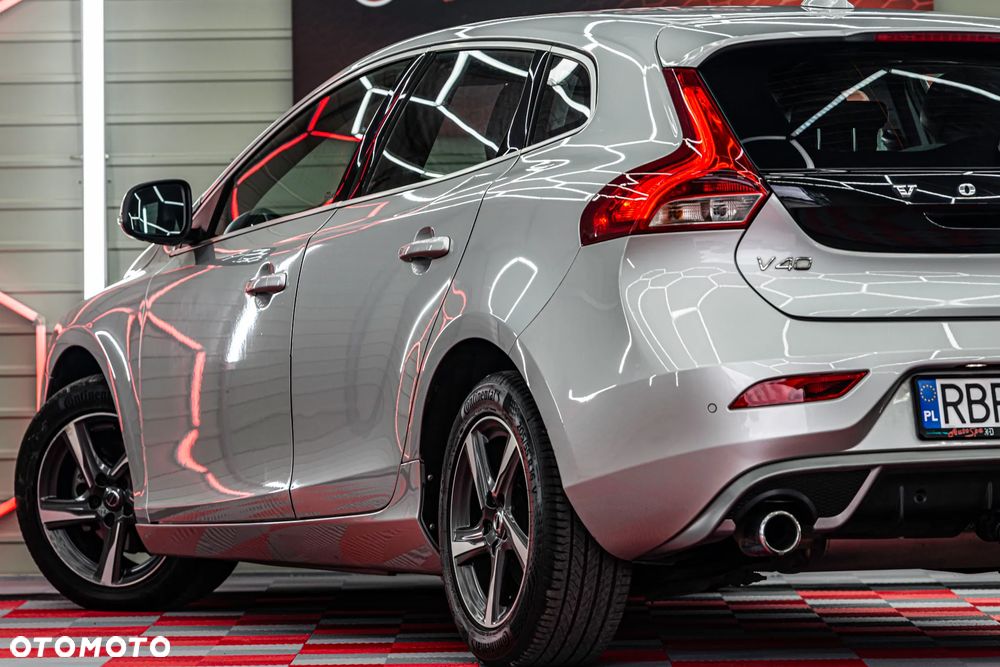Volvo V40 D2 RDesign - 16