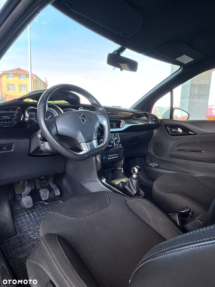 Citroën DS3 1.6 VTi SoChic - 11
