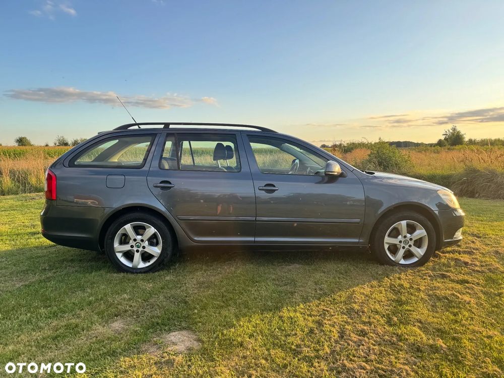 Skoda Octavia 2.0 TDI DPF Ambition DSG - 9