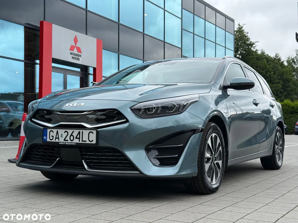 Kia Ceed 1.6 GDI PHEV L DCT - 6