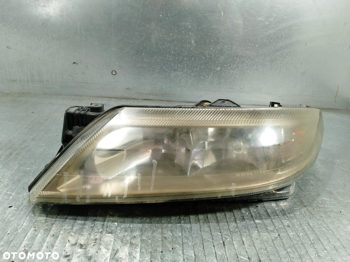LAMPA PRZÓD LEWA XENON RENAULT LAGUNA II 8200163323 89006908 - 1